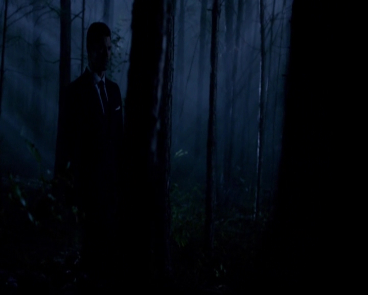 VampireDiariesWorld-dot-nl_TheOriginals_3x01FortheNextMillennium-deletedscenes0036.jpg