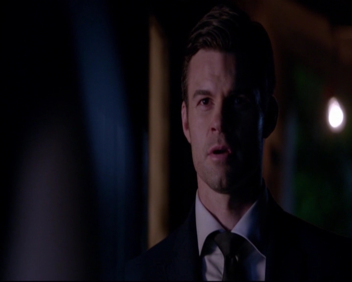 VampireDiariesWorld-dot-nl_TheOriginals_3x01FortheNextMillennium-deletedscenes0069.jpg