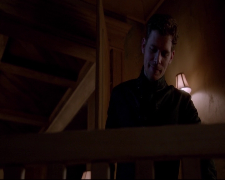 VampireDiariesWorld-dot-nl_TheOriginals_3x02YouHungTheMoon-deletedscenes0018.jpg