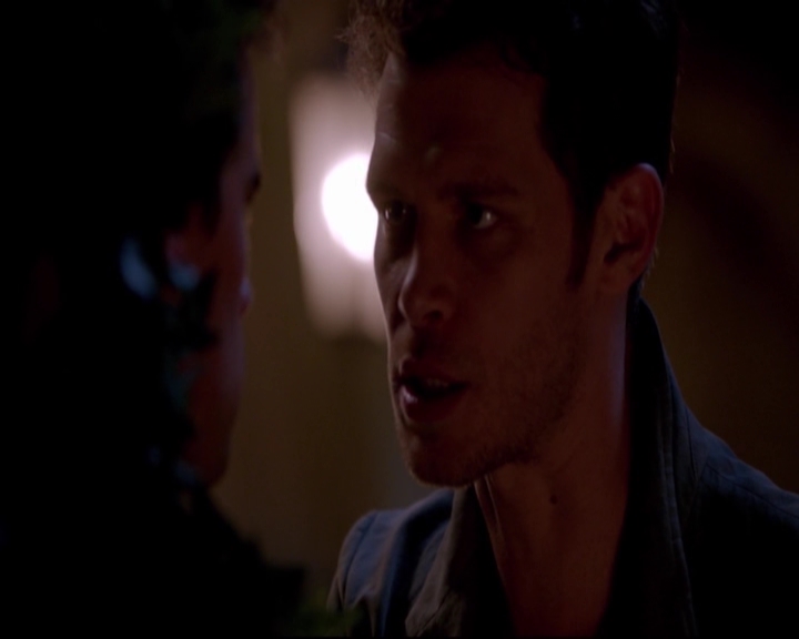 VampireDiariesWorld-dot-nl_TheOriginals_3x04AWalkOnTheWildSide-deletedscenes0064.jpg