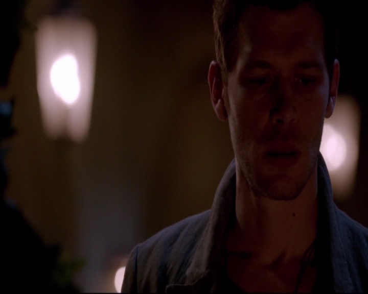 VampireDiariesWorld-dot-nl_TheOriginals_3x04AWalkOnTheWildSide-deletedscenes0086.jpg