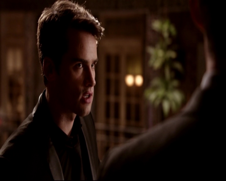 VampireDiariesWorld-dot-nl_TheOriginals_3x07OutOfEasy-deletedscenes0030.jpg