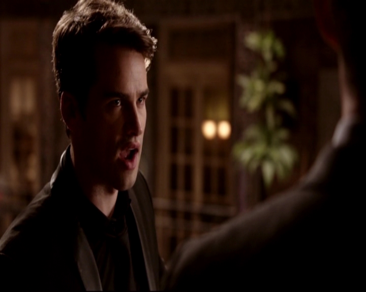 VampireDiariesWorld-dot-nl_TheOriginals_3x07OutOfEasy-deletedscenes0031.jpg