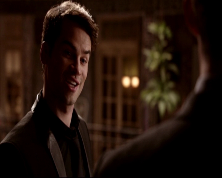 VampireDiariesWorld-dot-nl_TheOriginals_3x07OutOfEasy-deletedscenes0037.jpg