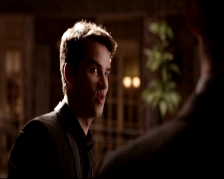 VampireDiariesWorld-dot-nl_TheOriginals_3x07OutOfEasy-deletedscenes0038.jpg