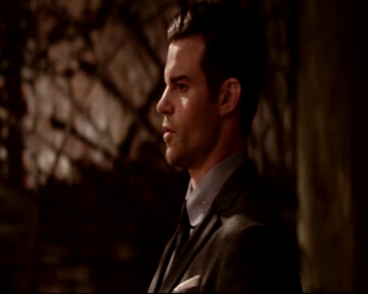 VampireDiariesWorld-dot-nl_TheOriginals_3x07OutOfEasy-deletedscenes0044.jpg