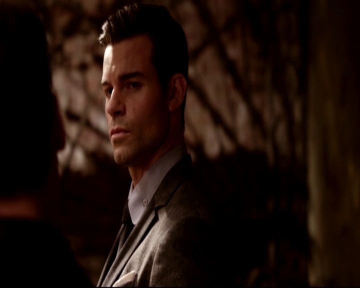 VampireDiariesWorld-dot-nl_TheOriginals_3x07OutOfEasy-deletedscenes0065.jpg