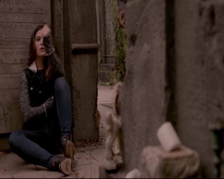 VampireDiariesWorld-dot-nl_TheOriginals_3x07OutOfEasy-deletedscenes0081.jpg