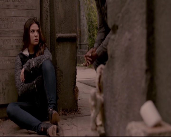 VampireDiariesWorld-dot-nl_TheOriginals_3x07OutOfEasy-deletedscenes0082.jpg