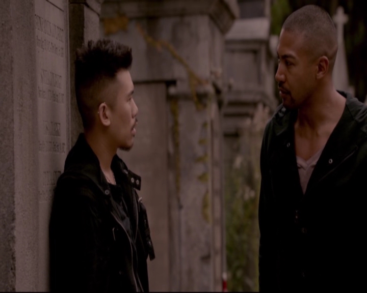 VampireDiariesWorld-dot-nl_TheOriginals_3x07OutOfEasy-deletedscenes0114.jpg