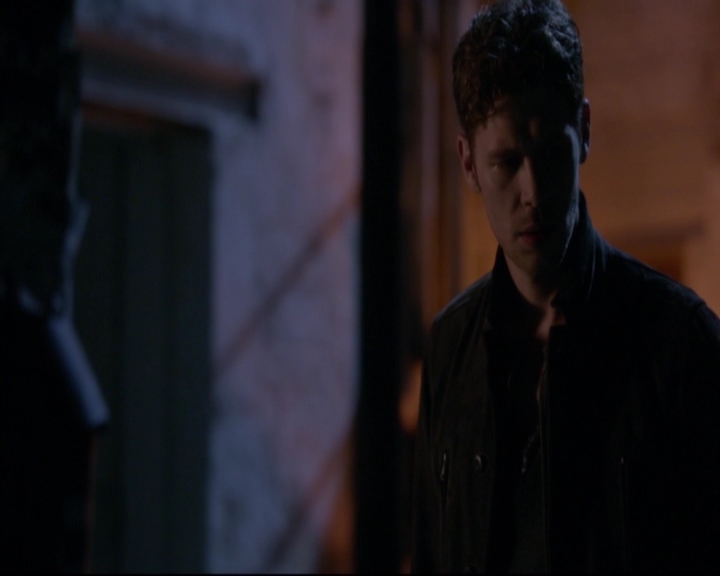 VampireDiariesWorld-dot-nl_TheOriginals_3x08TheOtherGirlInNewOrleans-deletedscenes0006.jpg