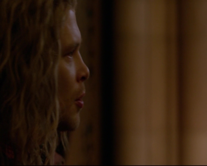 VampireDiariesWorld-dot-nl_TheOriginals_3x12DeadAngels-deletedscenes0005.jpg