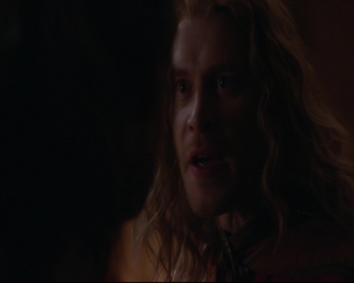 VampireDiariesWorld-dot-nl_TheOriginals_3x12DeadAngels-deletedscenes0042.jpg