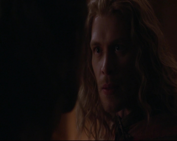 VampireDiariesWorld-dot-nl_TheOriginals_3x12DeadAngels-deletedscenes0043.jpg