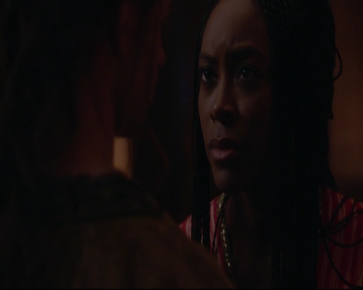 VampireDiariesWorld-dot-nl_TheOriginals_3x12DeadAngels-deletedscenes0084.jpg