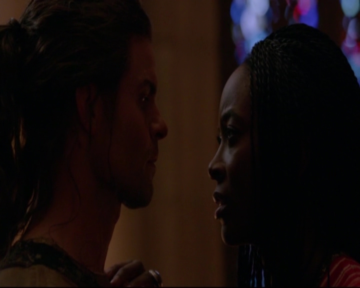 VampireDiariesWorld-dot-nl_TheOriginals_3x12DeadAngels-deletedscenes0096.jpg