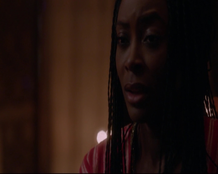 VampireDiariesWorld-dot-nl_TheOriginals_3x12DeadAngels-deletedscenes0108.jpg