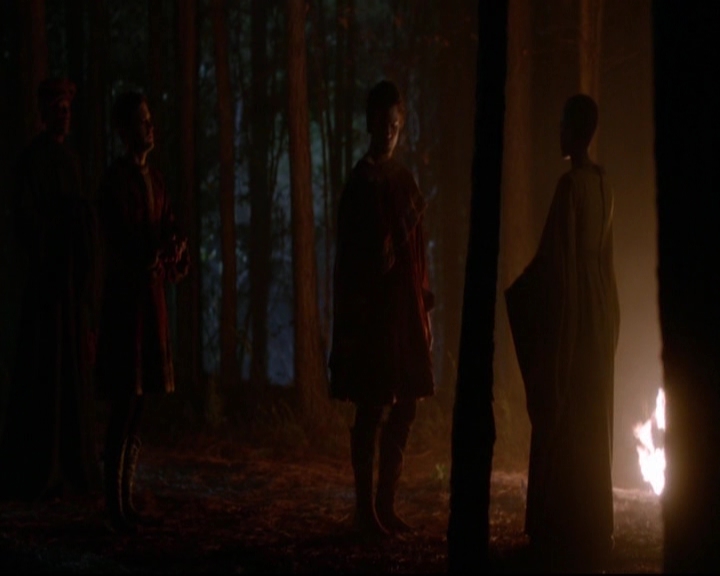 VampireDiariesWorld-dot-nl_TheOriginals_3x12DeadAngels-deletedscenes0188.jpg