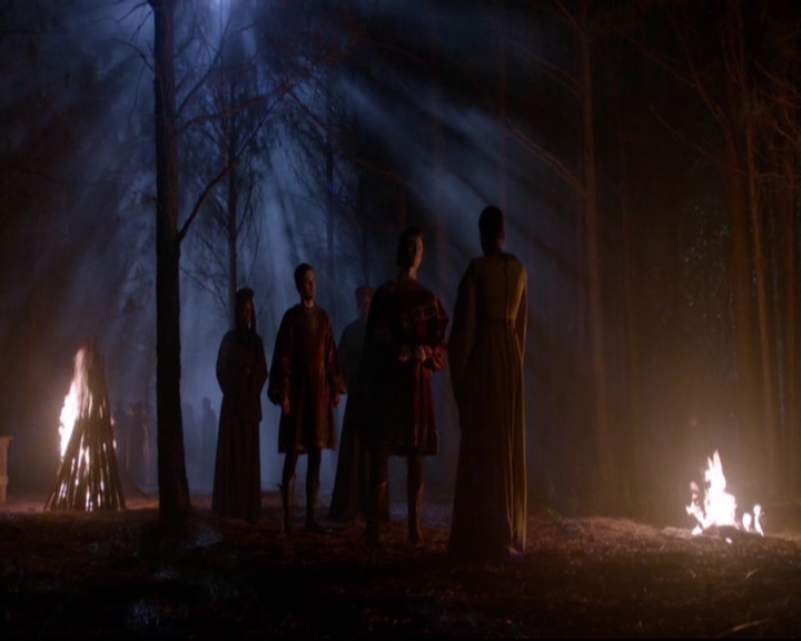 VampireDiariesWorld-dot-nl_TheOriginals_3x12DeadAngels-deletedscenes0201.jpg