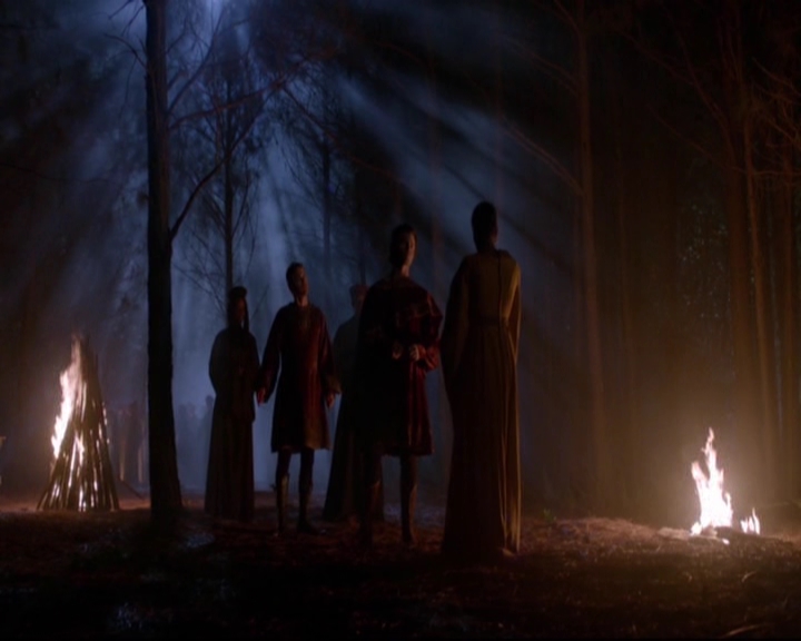 VampireDiariesWorld-dot-nl_TheOriginals_3x12DeadAngels-deletedscenes0202.jpg