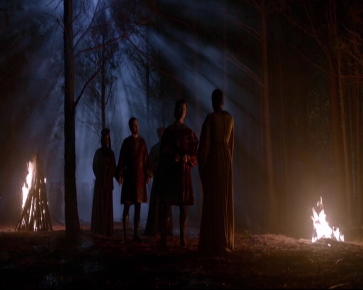 VampireDiariesWorld-dot-nl_TheOriginals_3x12DeadAngels-deletedscenes0203.jpg