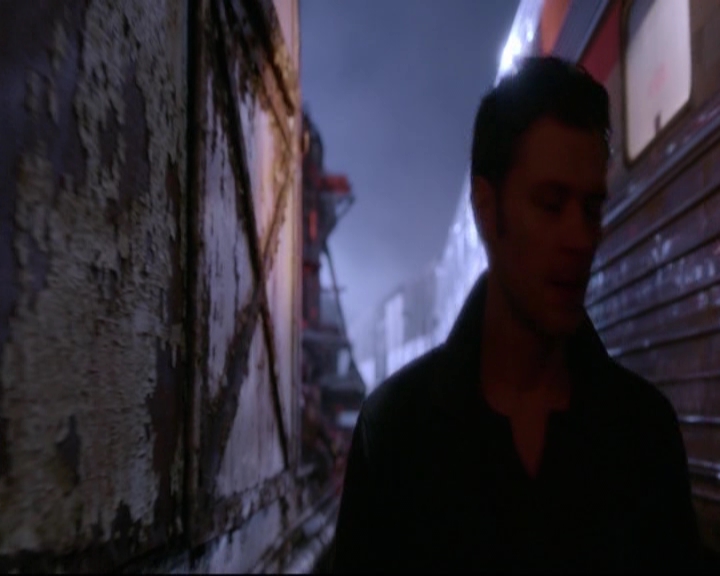 VampireDiariesWorld-dot-nl_TheOriginals_3x14AStreetcarNamedDesire-deletedscenes0021.jpg