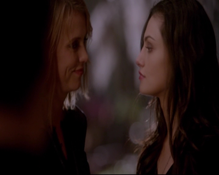 VampireDiariesWorld-dot-nl_TheOriginals_3x14AStreetcarNamedDesire-deletedscenes0056.jpg