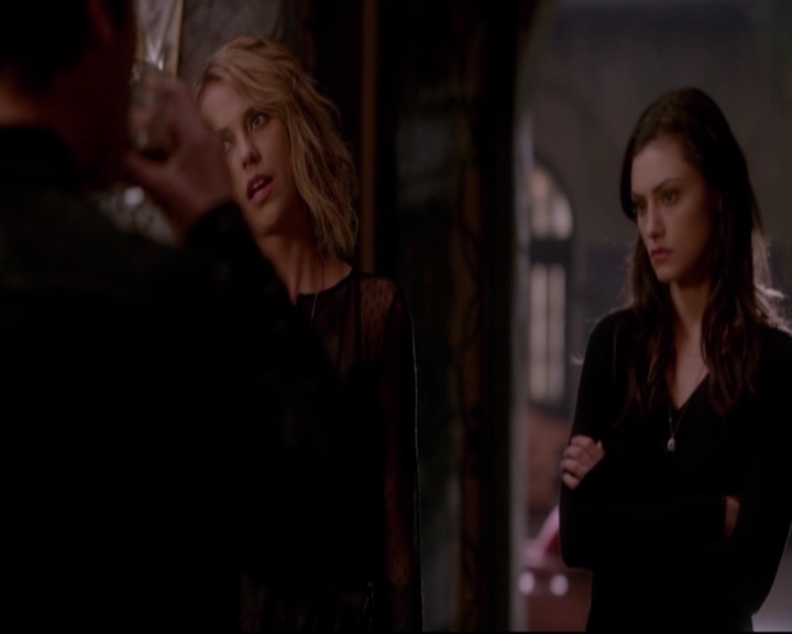 VampireDiariesWorld-dot-nl_TheOriginals_3x14AStreetcarNamedDesire-deletedscenes0070.jpg