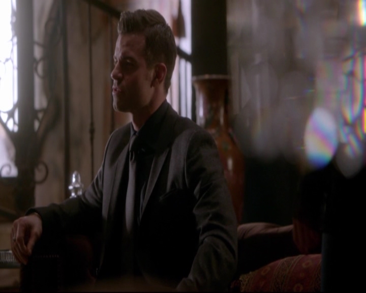 VampireDiariesWorld-dot-nl_TheOriginals_3x14AStreetcarNamedDesire-deletedscenes0078.jpg