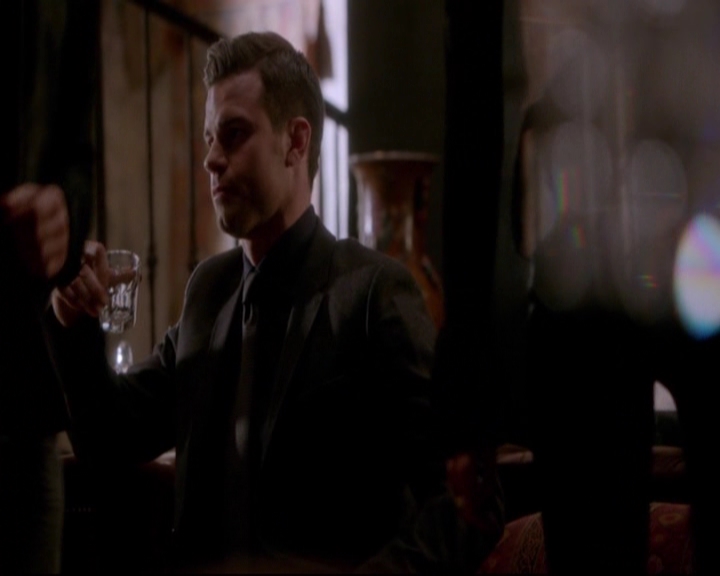 VampireDiariesWorld-dot-nl_TheOriginals_3x14AStreetcarNamedDesire-deletedscenes0099.jpg