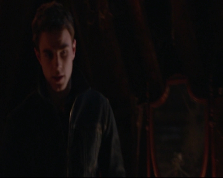 VampireDiariesWorld-dot-nl_TheOriginals_3x16AloneWithEverybody-deletedscenes0014.jpg