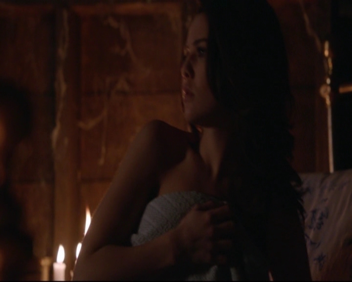 VampireDiariesWorld-dot-nl_TheOriginals_3x16AloneWithEverybody-deletedscenes0017.jpg