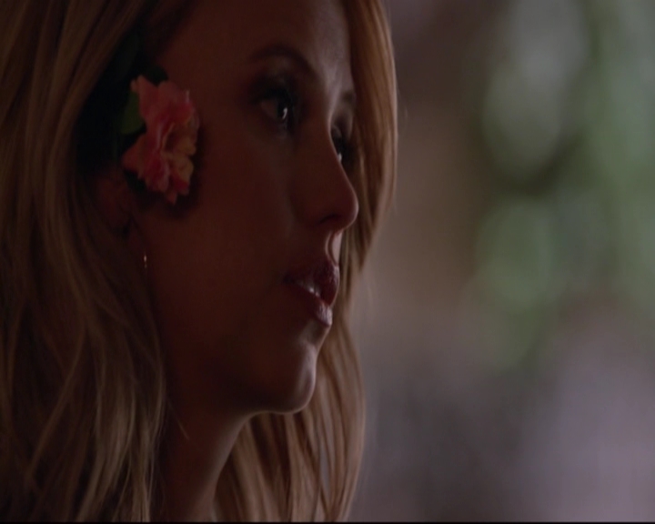 VampireDiariesWorld-dot-nl_TheOriginals_3x16AloneWithEverybody-deletedscenes0082.jpg