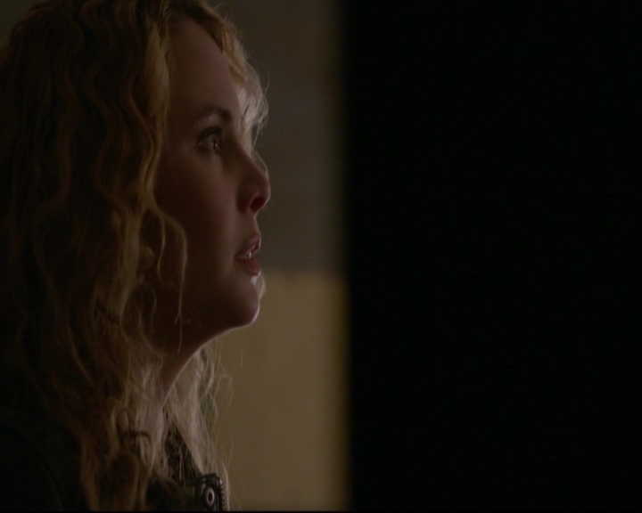 VampireDiariesWorld-dot-nl_TheOriginals_3x17BehindTheBlackHorizon-deletedscenes0165.jpg