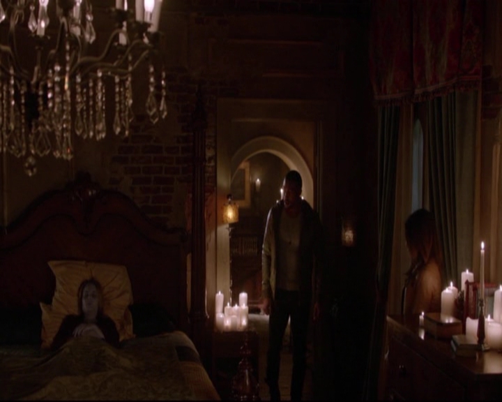 VampireDiariesWorld-dot-nl_TheOriginals_3x19NoMoreHeartbreaks-deletedscenes0052.jpg