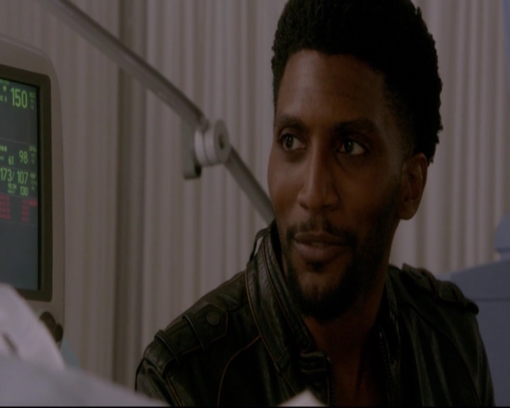 VampireDiariesWorld-dot-nl_TheOriginals_3x22TheBloodyCrown-deletedscenes0021.jpg