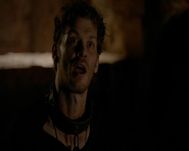 VampireDiaries-dot-nl_TheOriginals4x01GatherUpTheKillers1226.jpg