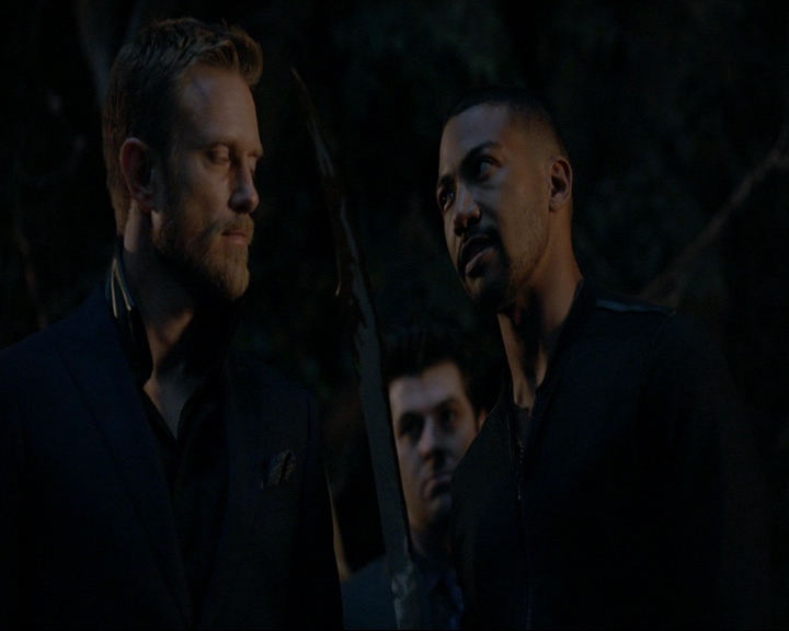 VampireDiaries-dot-nl_TheOriginals4x01GatherUpTheKillers1609.jpg