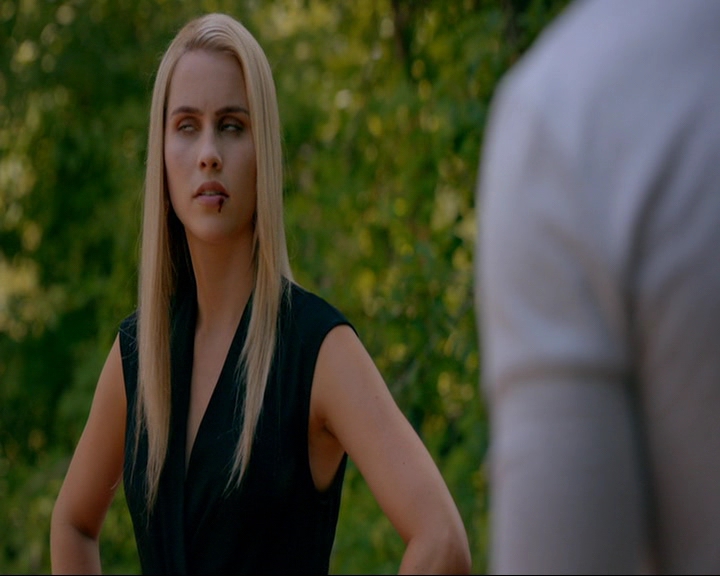 VampireDiaries-dot-nl_TheOriginals4x02NoQuarter0070.jpg