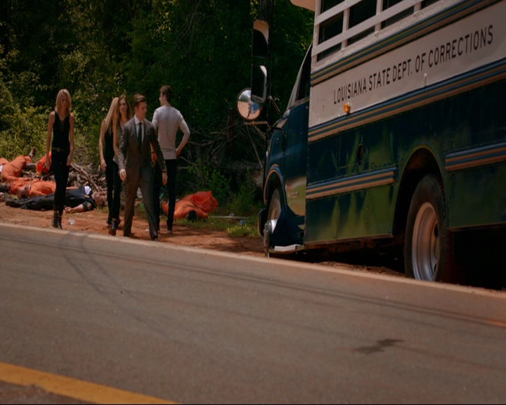 VampireDiaries-dot-nl_TheOriginals4x02NoQuarter0098.jpg