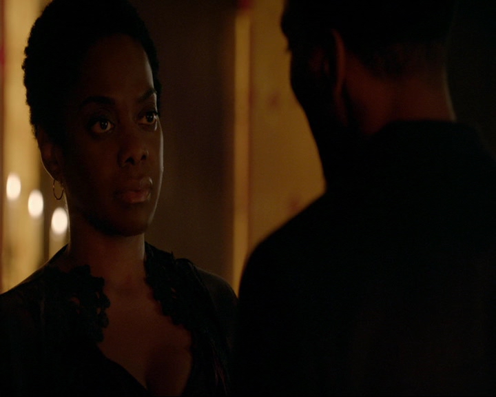 VampireDiaries-dot-nl_TheOriginals4x02NoQuarter0191.jpg