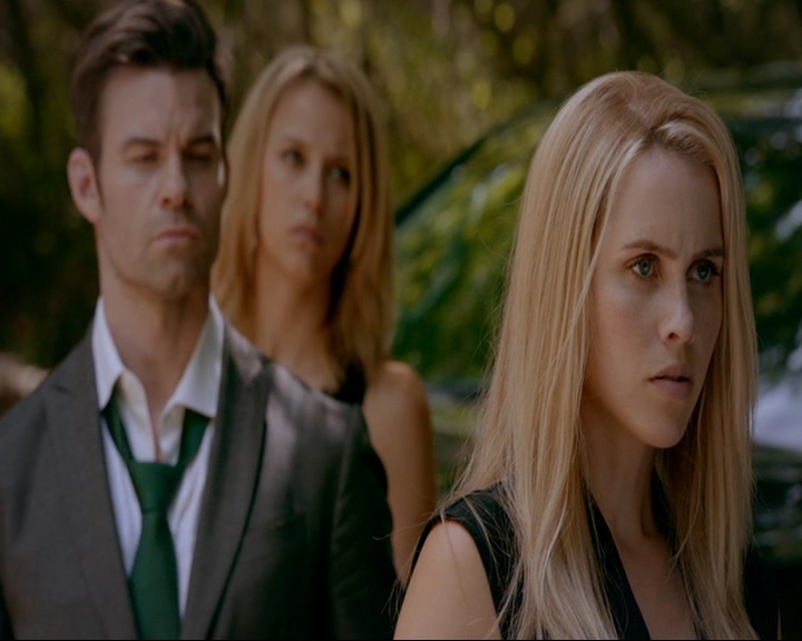 VampireDiaries-dot-nl_TheOriginals4x02NoQuarter1944.jpg