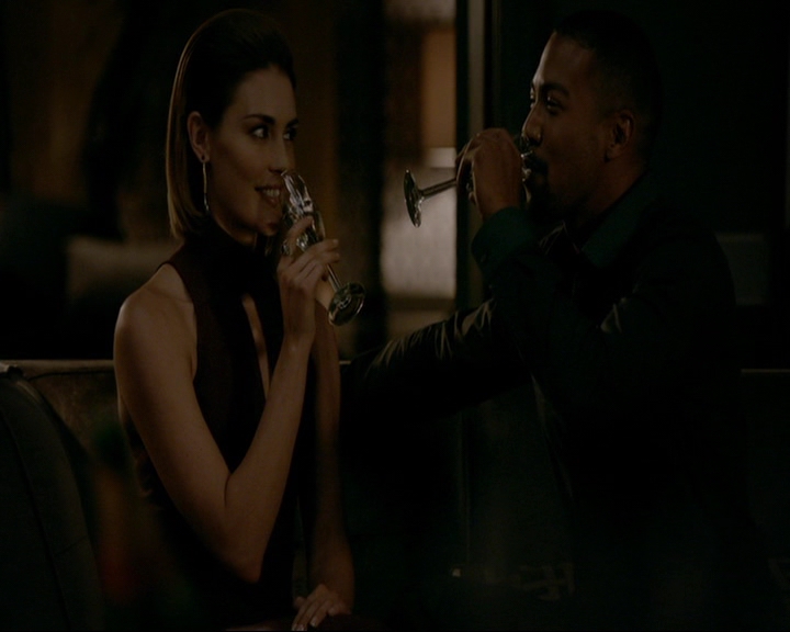 VampireDiaries-dot-nl_TheOriginals4x02NoQuarter2108.jpg