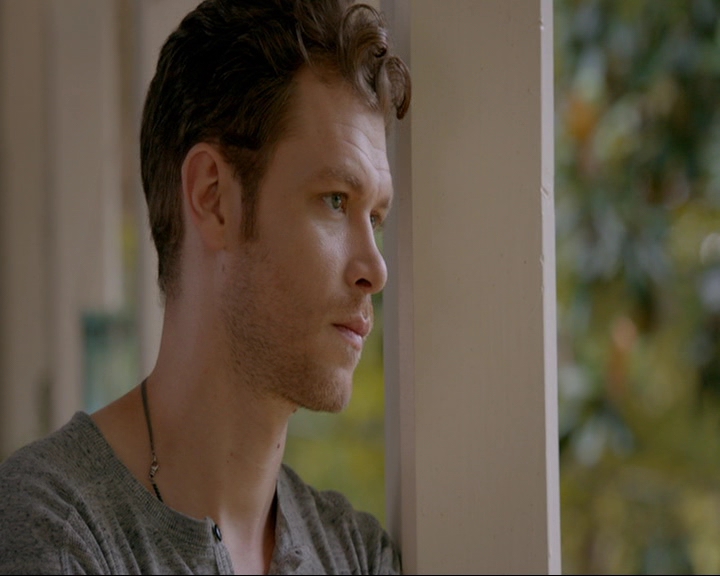 VampireDiaries-dot-nl_TheOriginals4x03HaunterOfRuins0001.jpg