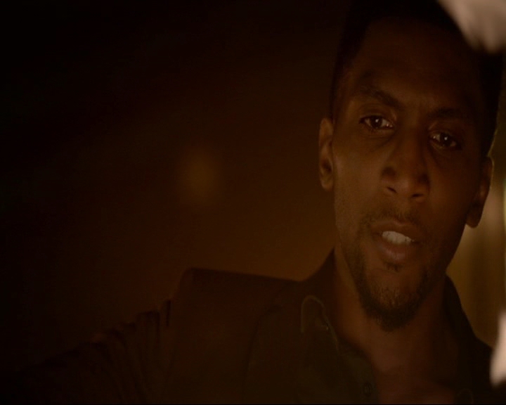 VampireDiaries-dot-nl_TheOriginals4x03HaunterOfRuins0092.jpg