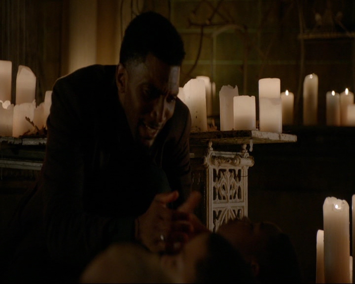 VampireDiaries-dot-nl_TheOriginals4x03HaunterOfRuins1906.jpg