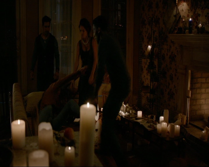 VampireDiaries-dot-nl_TheOriginals4x03HaunterOfRuins2142.jpg