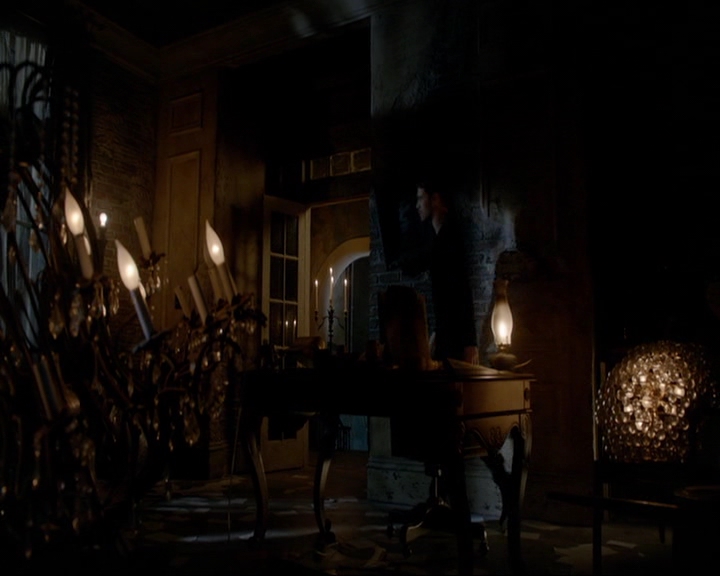 VampireDiaries-dot-nl_TheOriginals4x05IHearYouKnocking0123.jpg