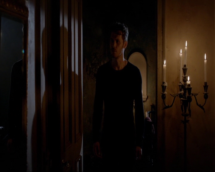 VampireDiaries-dot-nl_TheOriginals4x05IHearYouKnocking0131.jpg