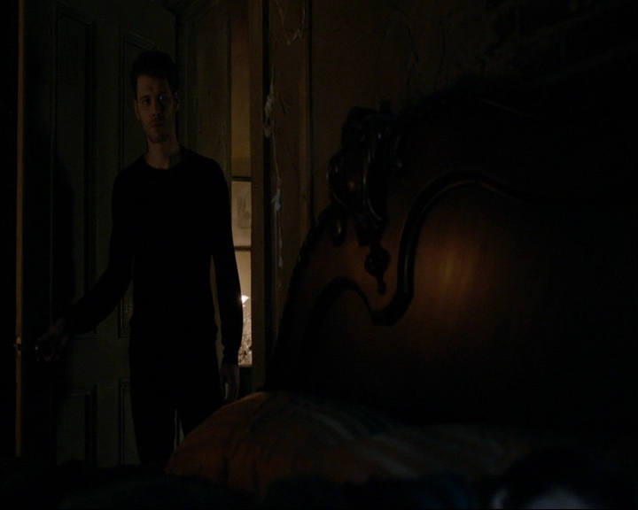 VampireDiaries-dot-nl_TheOriginals4x05IHearYouKnocking0143.jpg